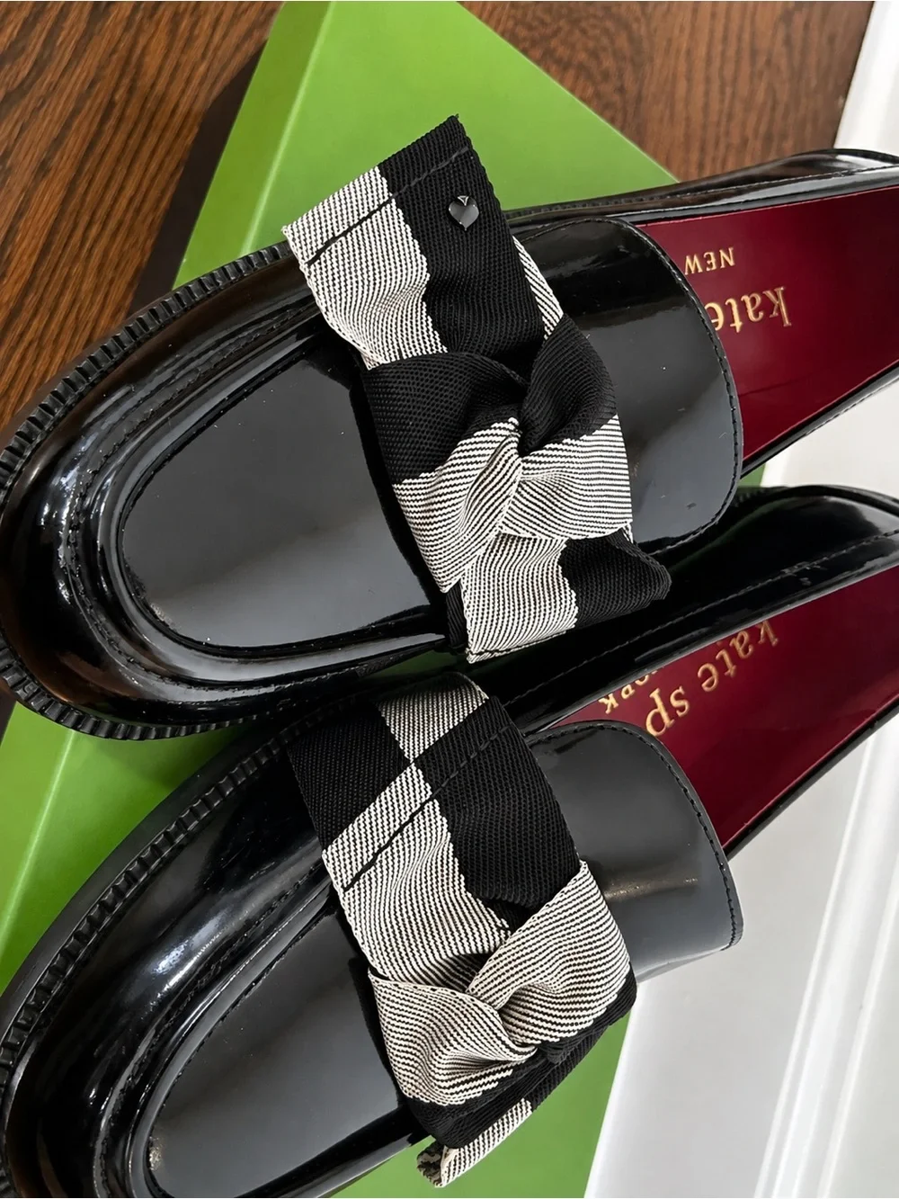 Kate Spade Leandra Black Patent Leather Bow Loafers 6.5B